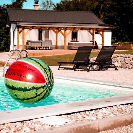 House Sunset * Sentjernej