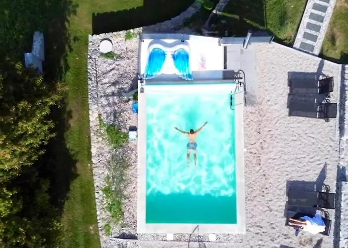 House Sunset Semesterbostad Sentjernej