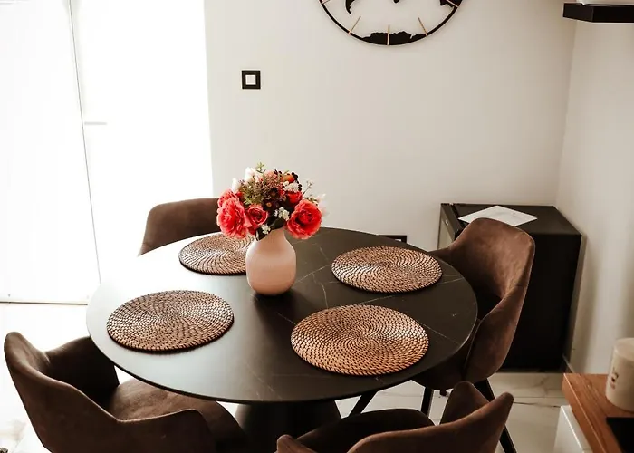 House Sunset Sentjernej