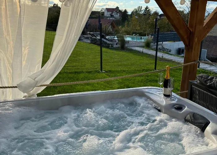 House Sunset Semesterbostad Sentjernej